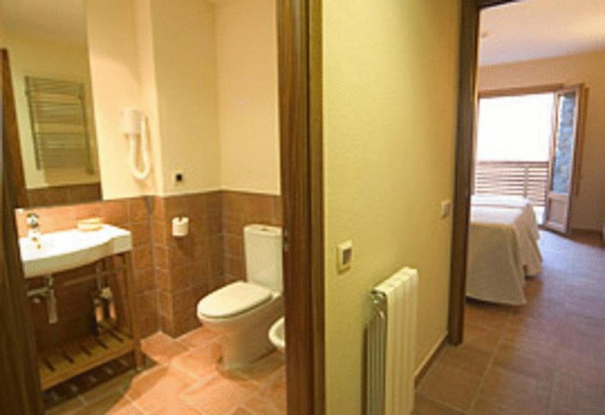 Hostal Les Roquetes 케랄브스 객실 사진